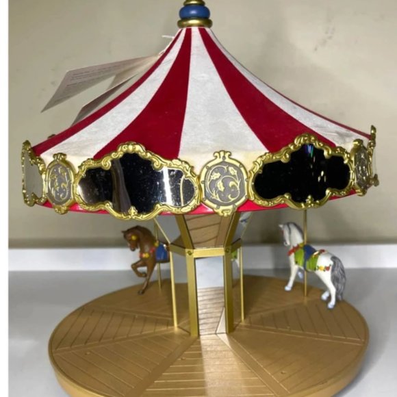 Hallmark 2004 Carousel Ride Display (with 2 horse ornaments) - Picture 2 of 2